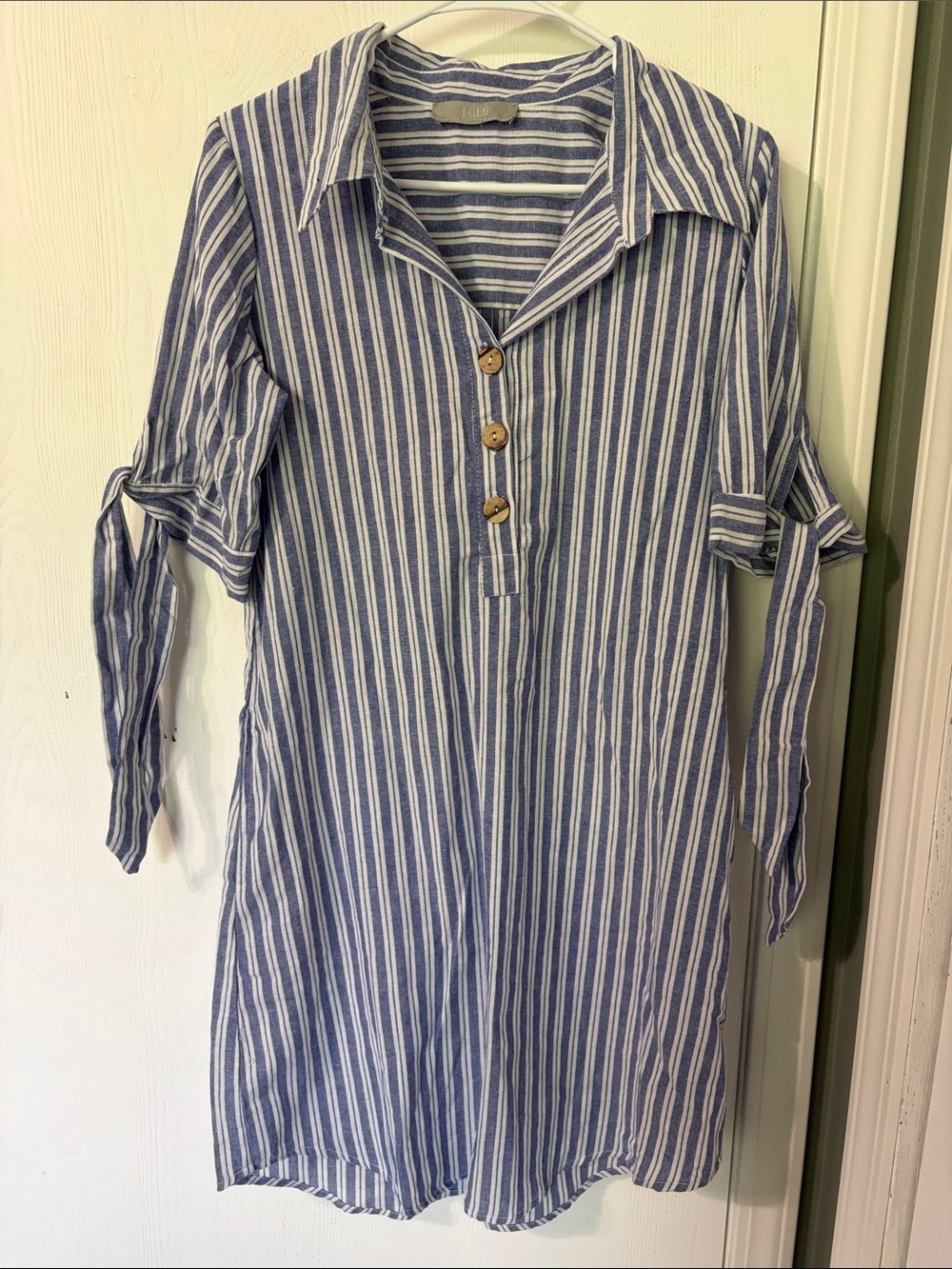 J Gee Blue White Stripe Tunic Button Dress Tie Sleeves Sz Medium Coastal Casual - Picture 1 of 7